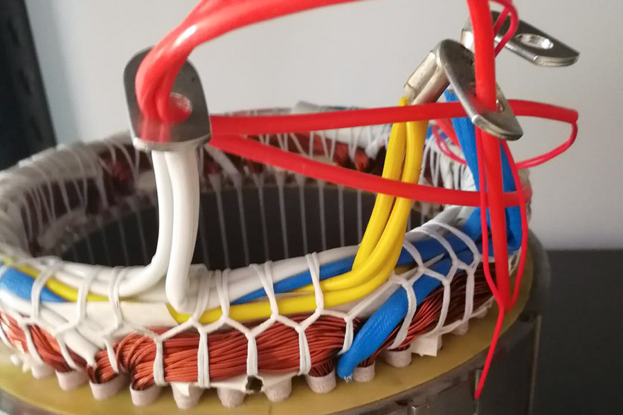 4_0004_fiberglass Application (1)